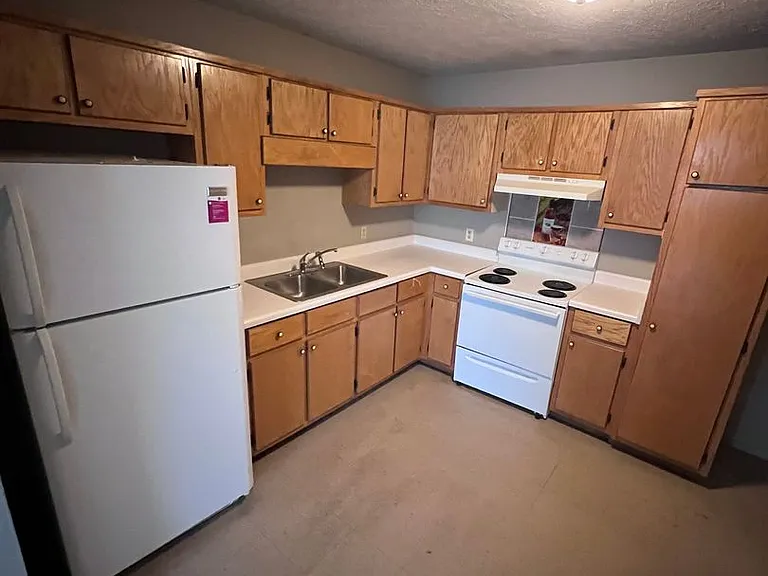 1020 South St #4 — Photo 11