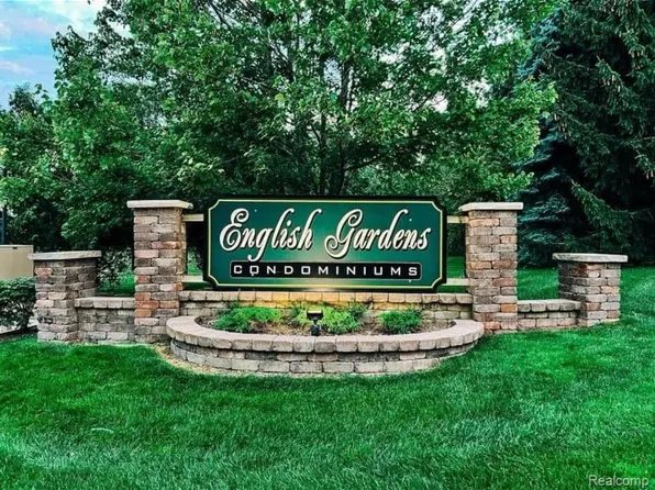 (undisclosed Address), Howell, MI 48855