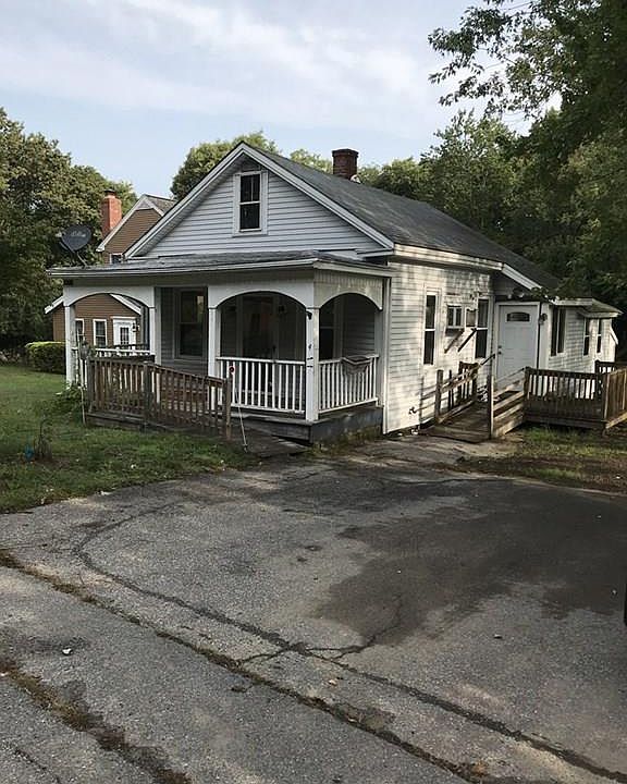 1st image of 4 Clayton Ave #0
