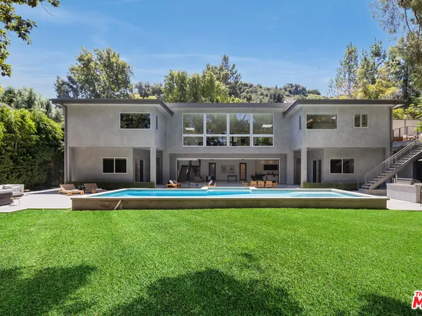 15641 Meadowgate Rd, Encino, CA 91436