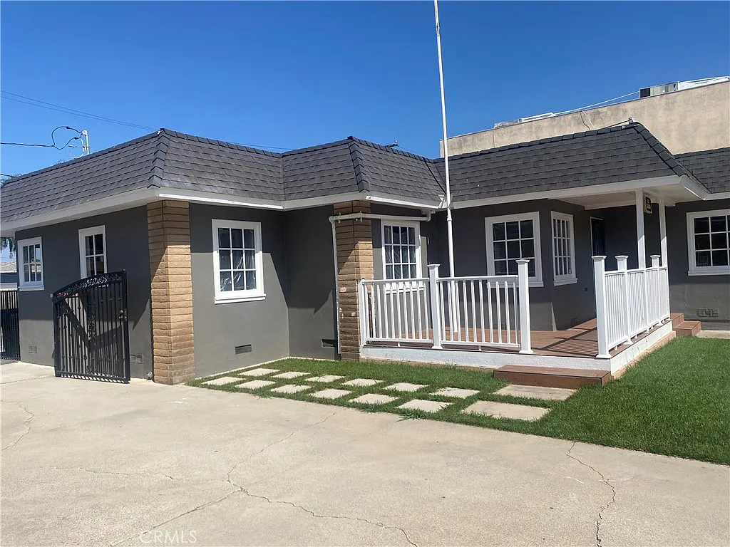 4 bed, 1700 sqft, $3,000 — Photo 4
