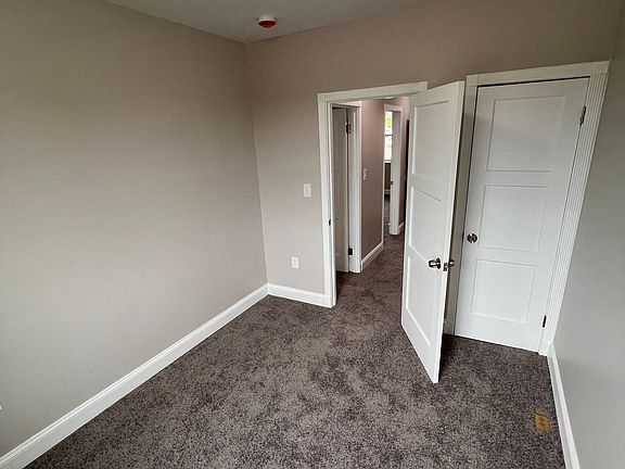 3rd image of 3111 Hanlon Ave