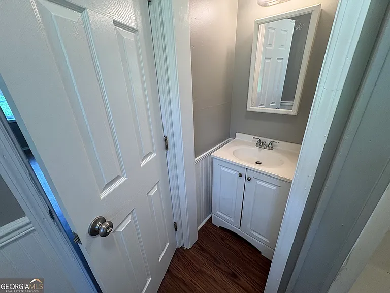 207 Reynolds St NE #6F — Photo 8