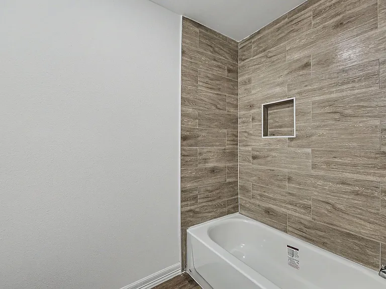 4913 S 26th St — Photo 11