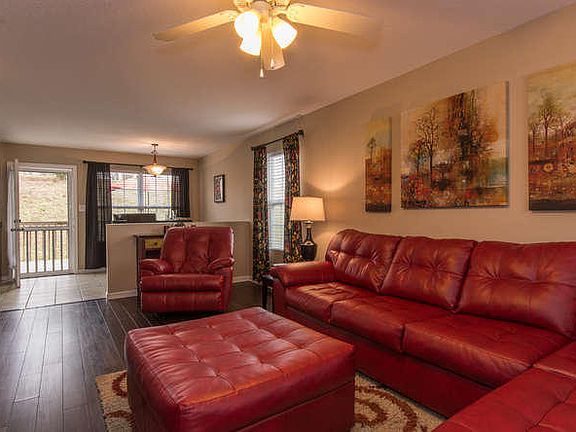 2nd image of 7831 Princeton Falls Ln