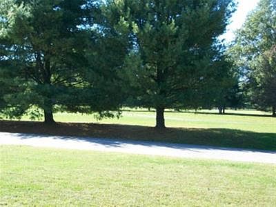 4th image of 1 Fairway Dr