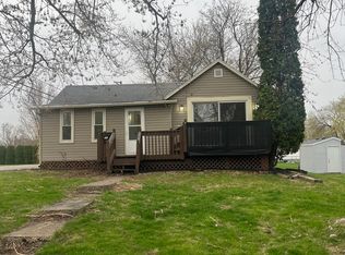 907 4th St, Mendota, IL 61342