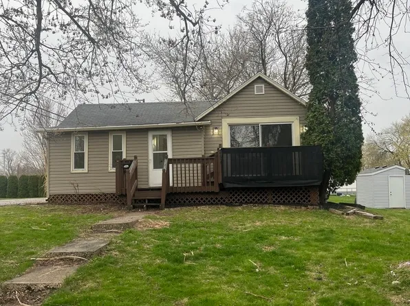 907 4th St, Mendota, IL 61342