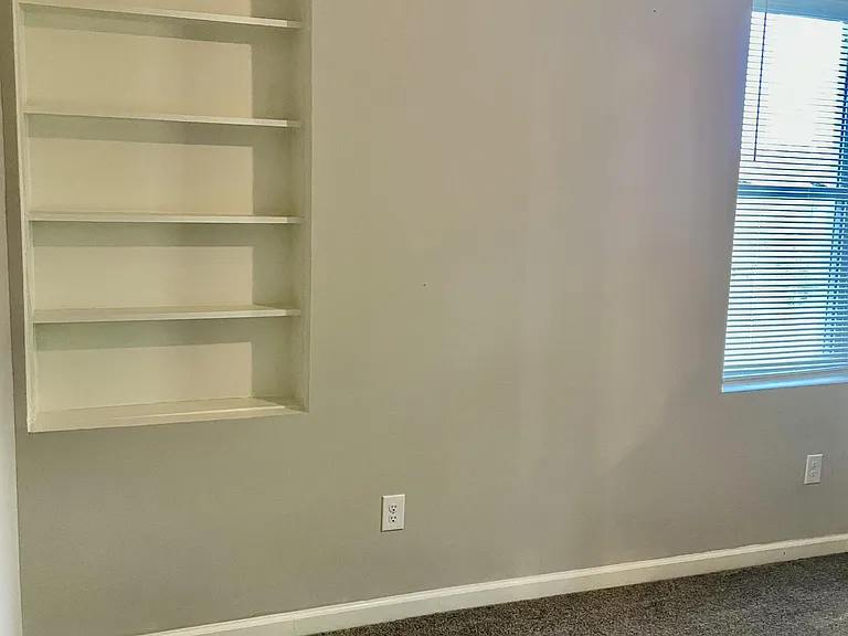 227 Tyree Cir — Photo 16