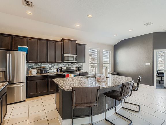 4th image of 2213 Sungate Dr