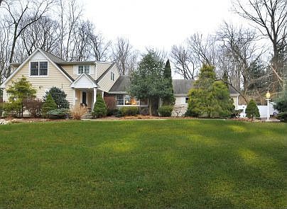 1st image of 492 Weymouth Dr