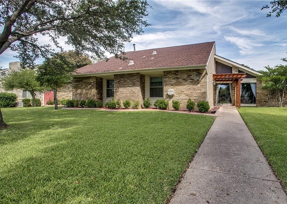 1st image of 909 Raywood Cir
