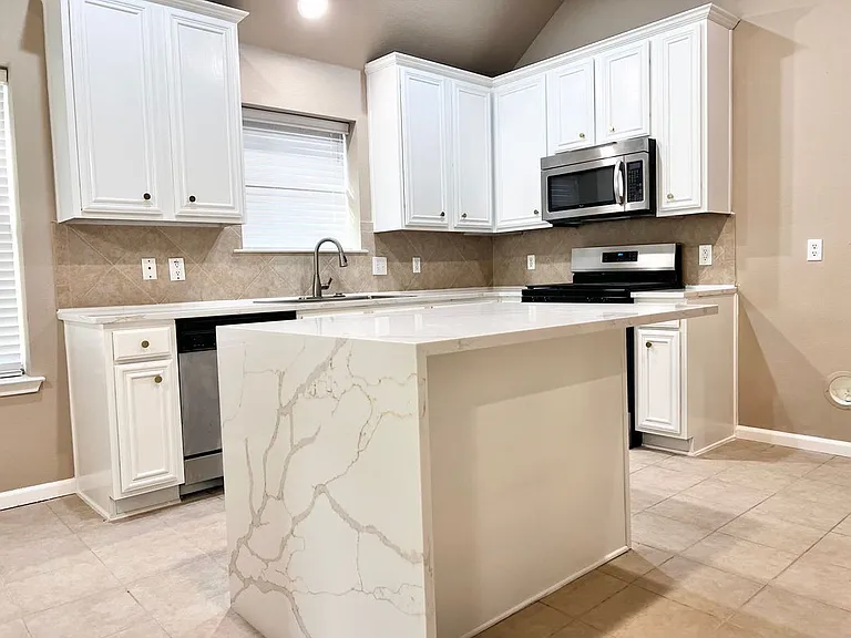 2513 Slalom Dr — Photo 4