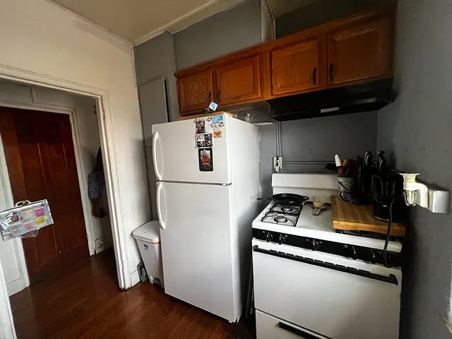 2 bed, 646 sqft, $1,599 — Photo 2