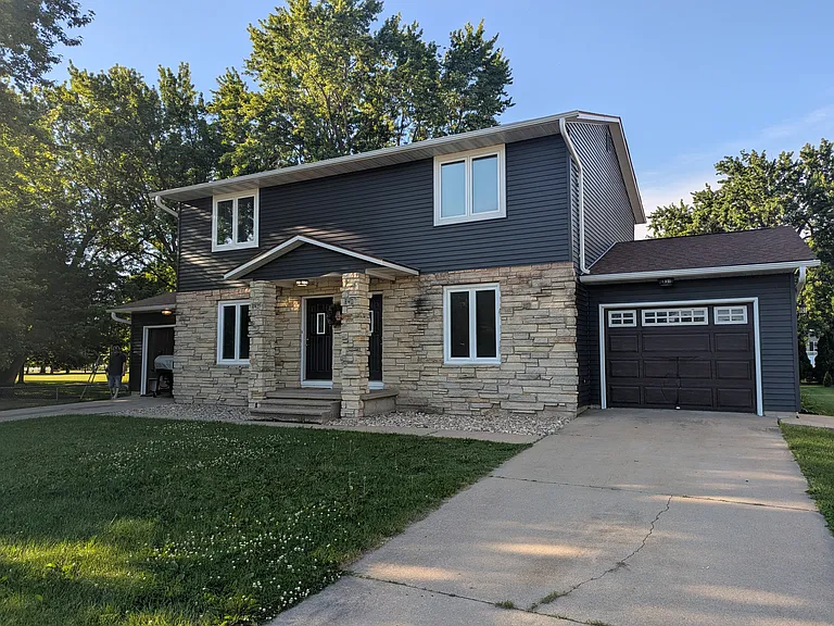 840 Church St — Photo 1