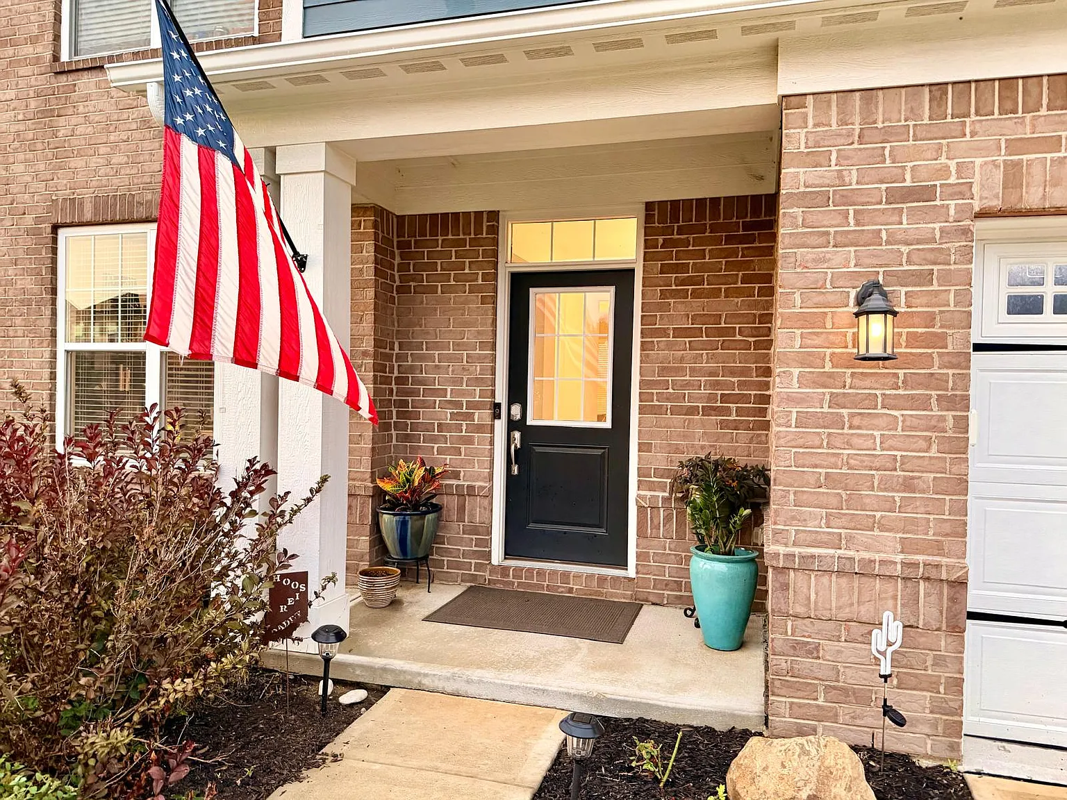 5 bed, 3.5 bath, 3274 sqft, $3,400 — Photo 4