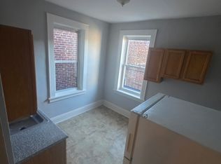 18 E Price St APT 8, Linden, NJ 07036