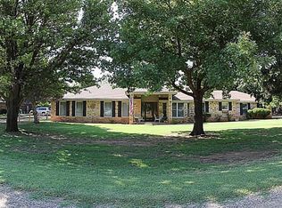 6605 2nd St, Lubbock, TX 79416