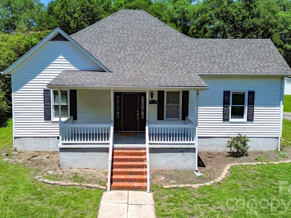 638 W Main St, Lincolnton, NC 28092
