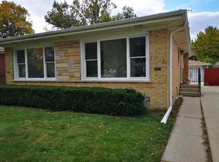 10048 Lamon Ave, Skokie, IL 60077