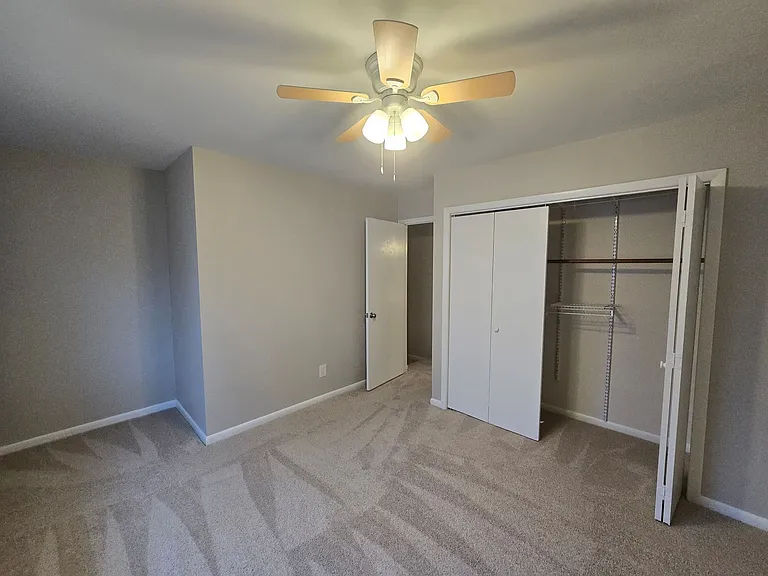 5837 Shady Grove Cir — Photo 10
