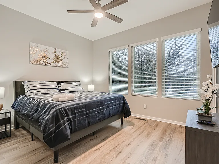 1089 Coleman St SW — Photo 10