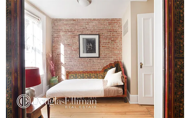 Sold by Douglas Elliman | media 4