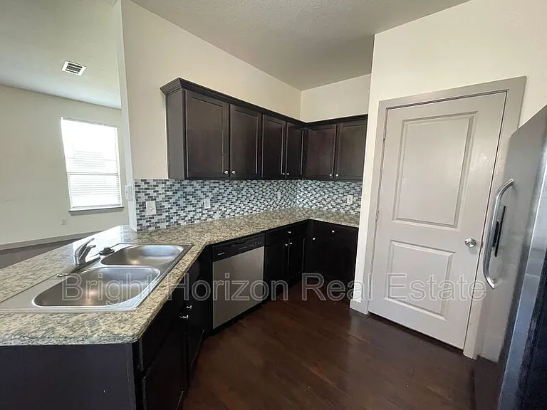 3617 Valley Vista Dr #405 — Photo 8