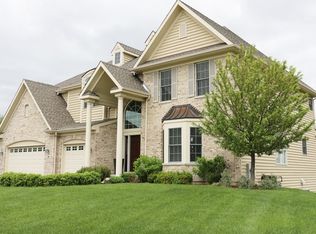 14 Springbrook Rd, Algonquin, IL 60102