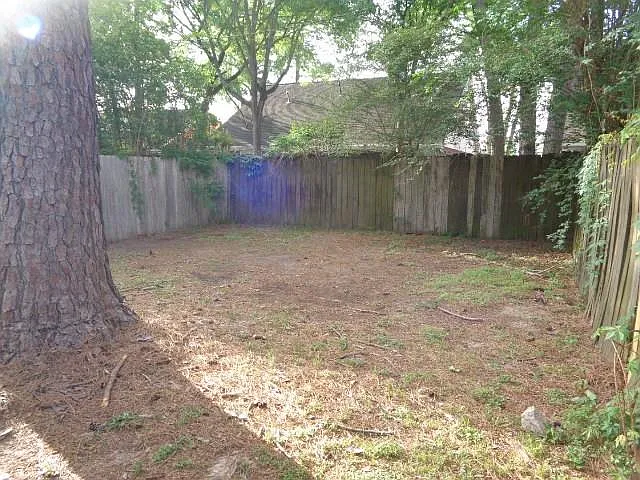 1736 Hazelwood St — Photo 12