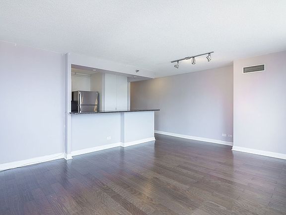 4th image of 440 N Wabash Ave APT 4511