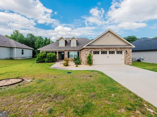 234 Creek Ridge Dr, Warner Robins, GA 31088