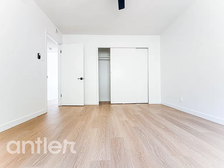 2400 Marshallfield Ln #IA — Photo 12