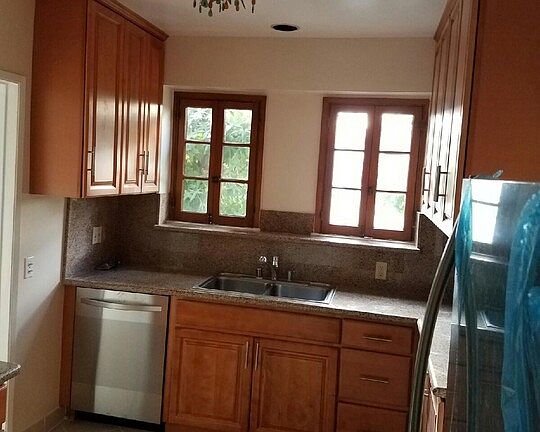 5th image of 8737 Clifton Way