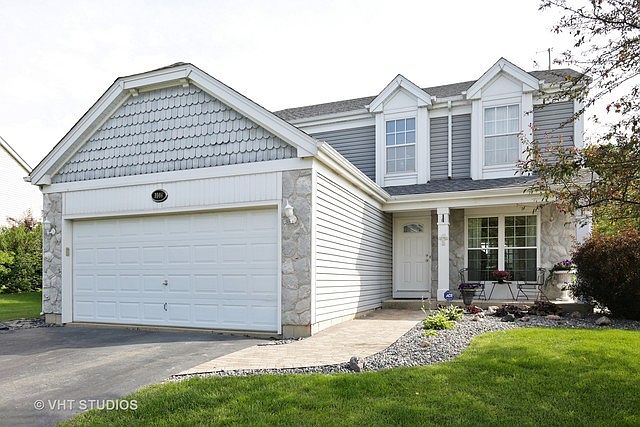 1st image of 1046 N Harvard Cir