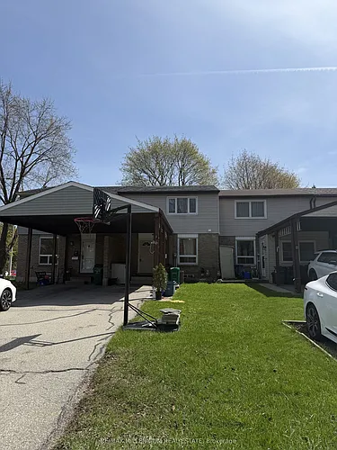 6 Cedarhill Cres Photo 1