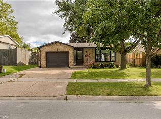 3128 Centennial Dr, Burlington, ON L7M1B9