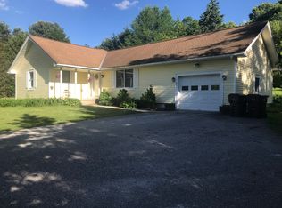 403 Paran Rd, North Bennington, VT 05257