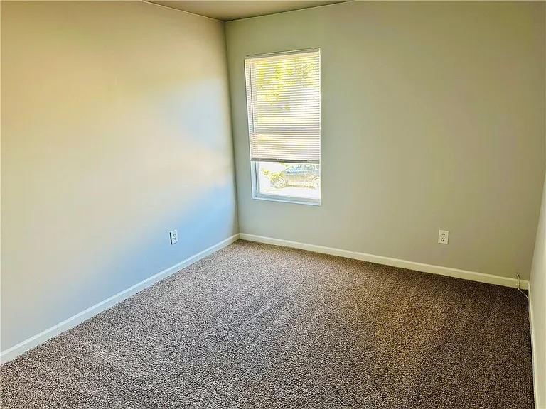 6078 Oak Bend Ct — Photo 17