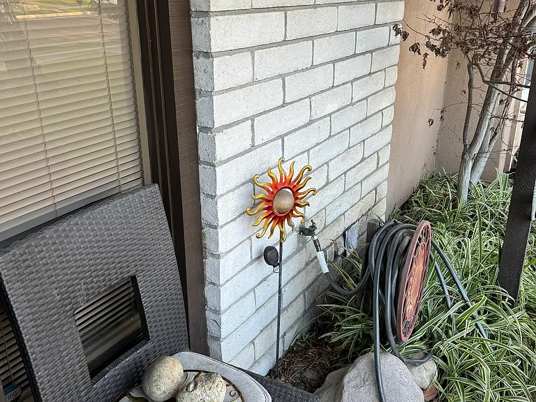 6827 Butler Ct — Photo 4