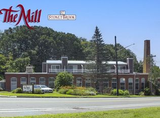 124 College St APT 1, South Hadley, MA 01075