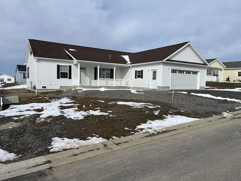 2nd image of 121 Woods Edge Dr #296