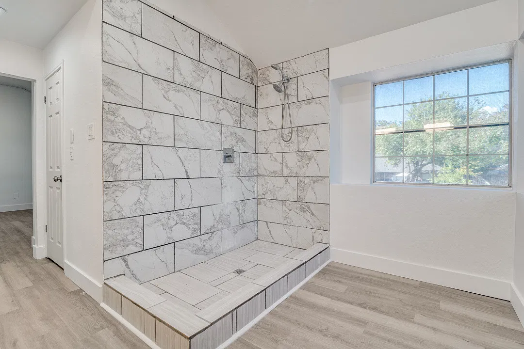 4 bed, 2.5 bath, 2150 sqft, $3,800 — Photo 4