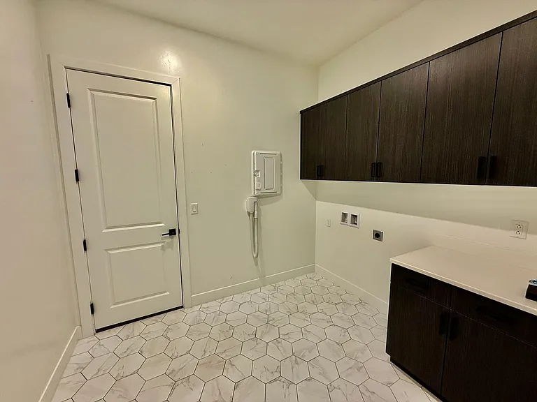 3714 S McKenzie Ln — Photo 25