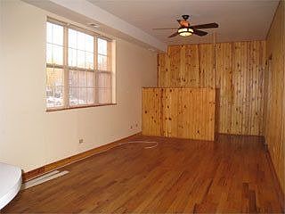 1st image of 1900 W Ohio St APT 1R