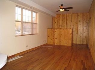 1900 W Ohio St APT 1R, Chicago, IL 60622