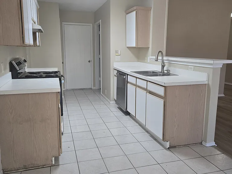 1108 Springcreek Dr — Photo 18
