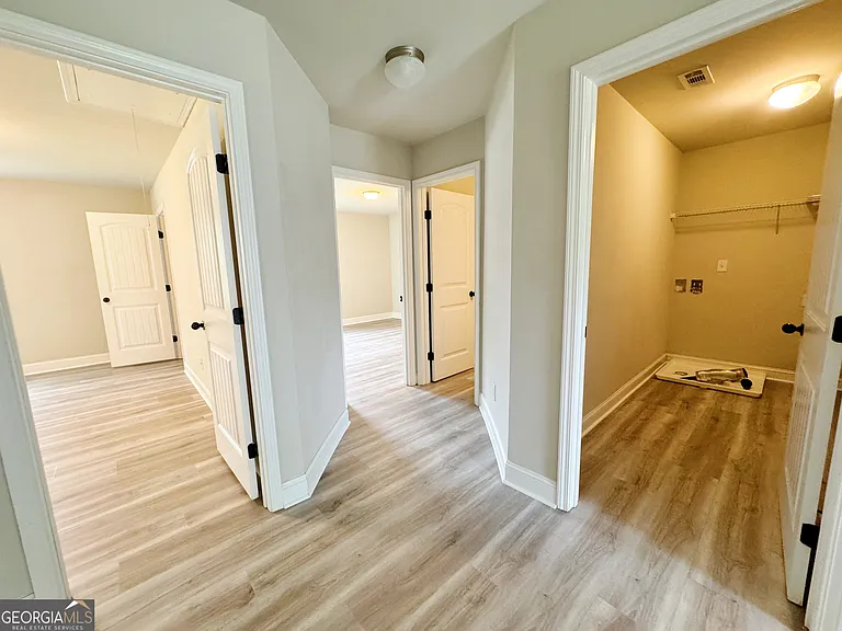 732 Sanctuary Ln — Photo 28
