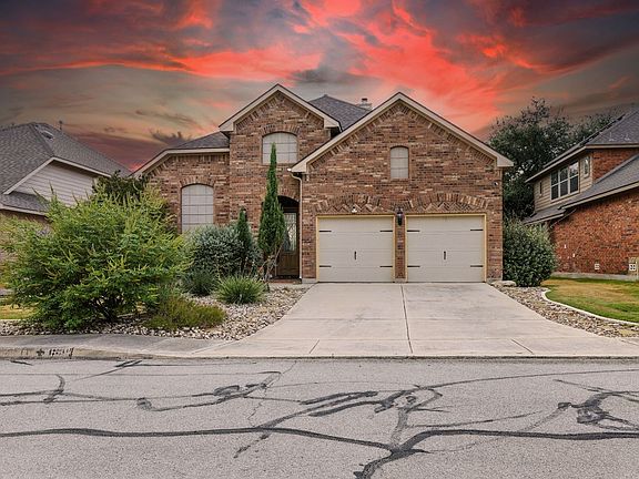 2nd image of 630 Colosseo Way