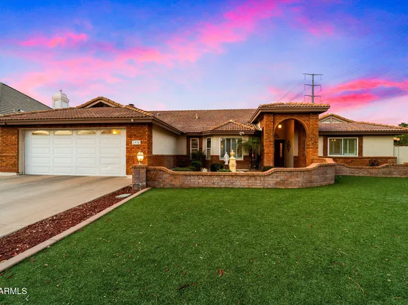 1934 E CYPRESS TREE Drive, Gilbert, AZ 85234